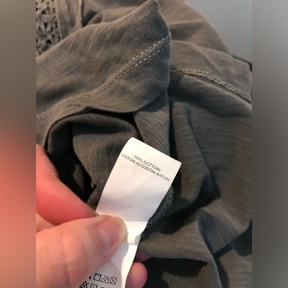 LUCKY BRAND Embroidered Top Shirt Peasant Blouse Pleated Gray Slub Boho 3/4 Slv - Picture 9 of 10